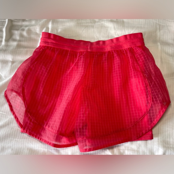 Nike Running Division Dri-FIT Mid-Rise 3" 2-in-1 Running Shorts in Aster Pink - Picture 8 of 9